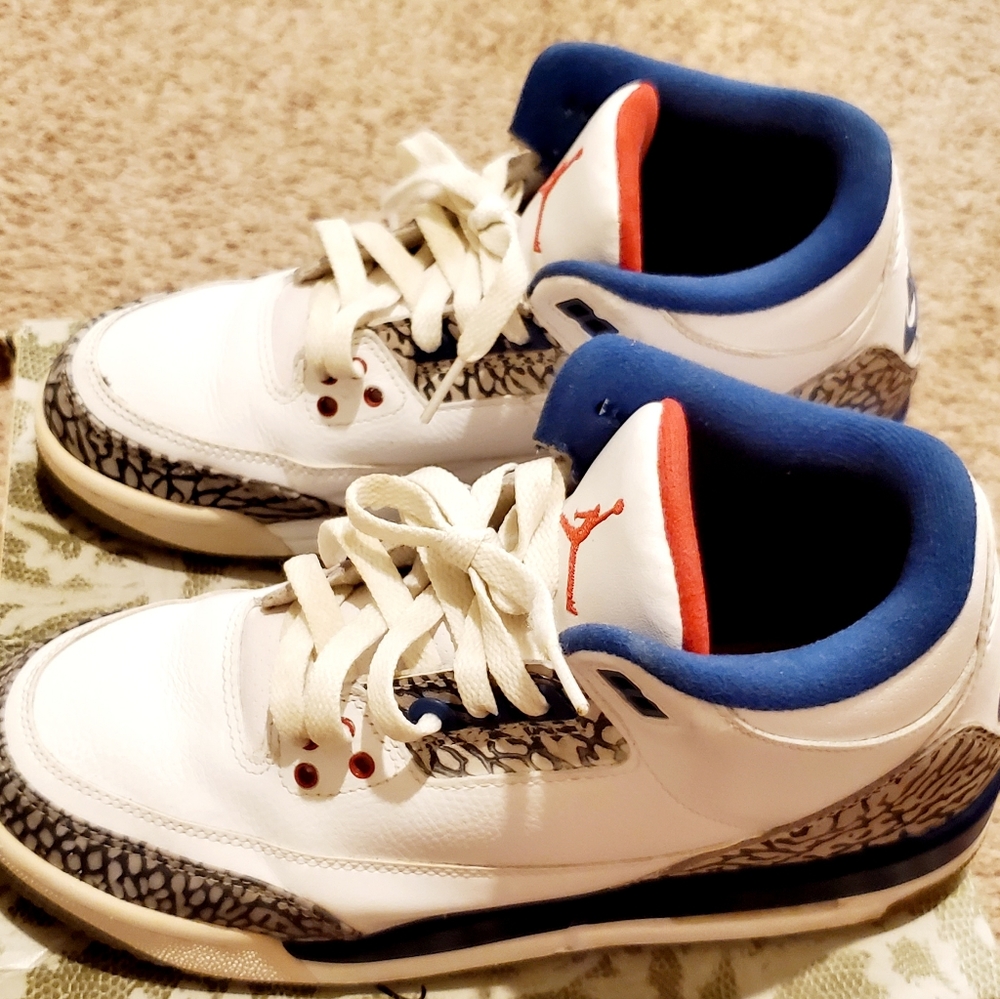 ๐EUC On Sale Til 9/23 Jordan Nike Air Retro 3 White Big Kids S-7Y - Picture 5 of 12